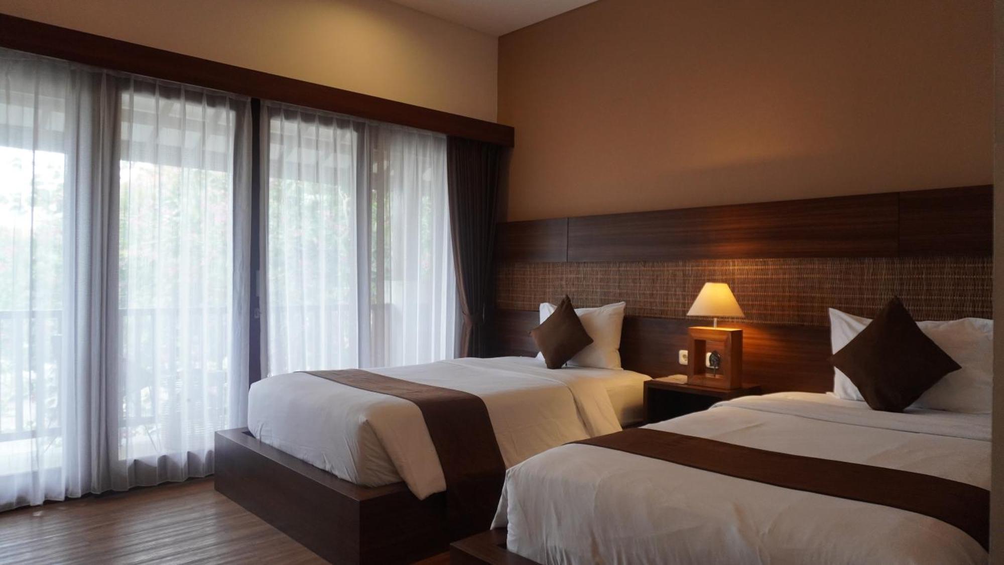Ratan Uluwatu Hotel And Villas Exterior foto